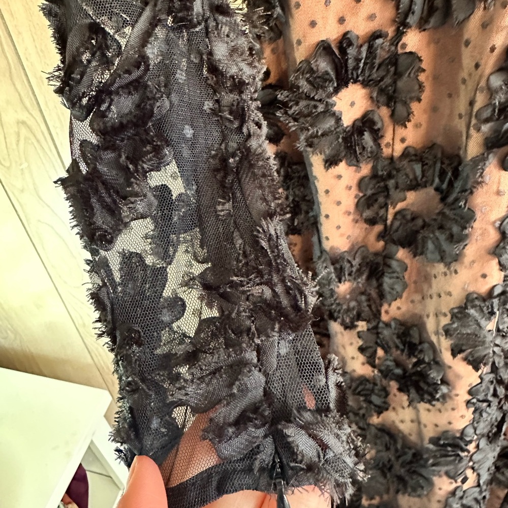NWT Elliatt Bossa Tulle Floral Appliqué Maxi Dress - Picture 10 of 12